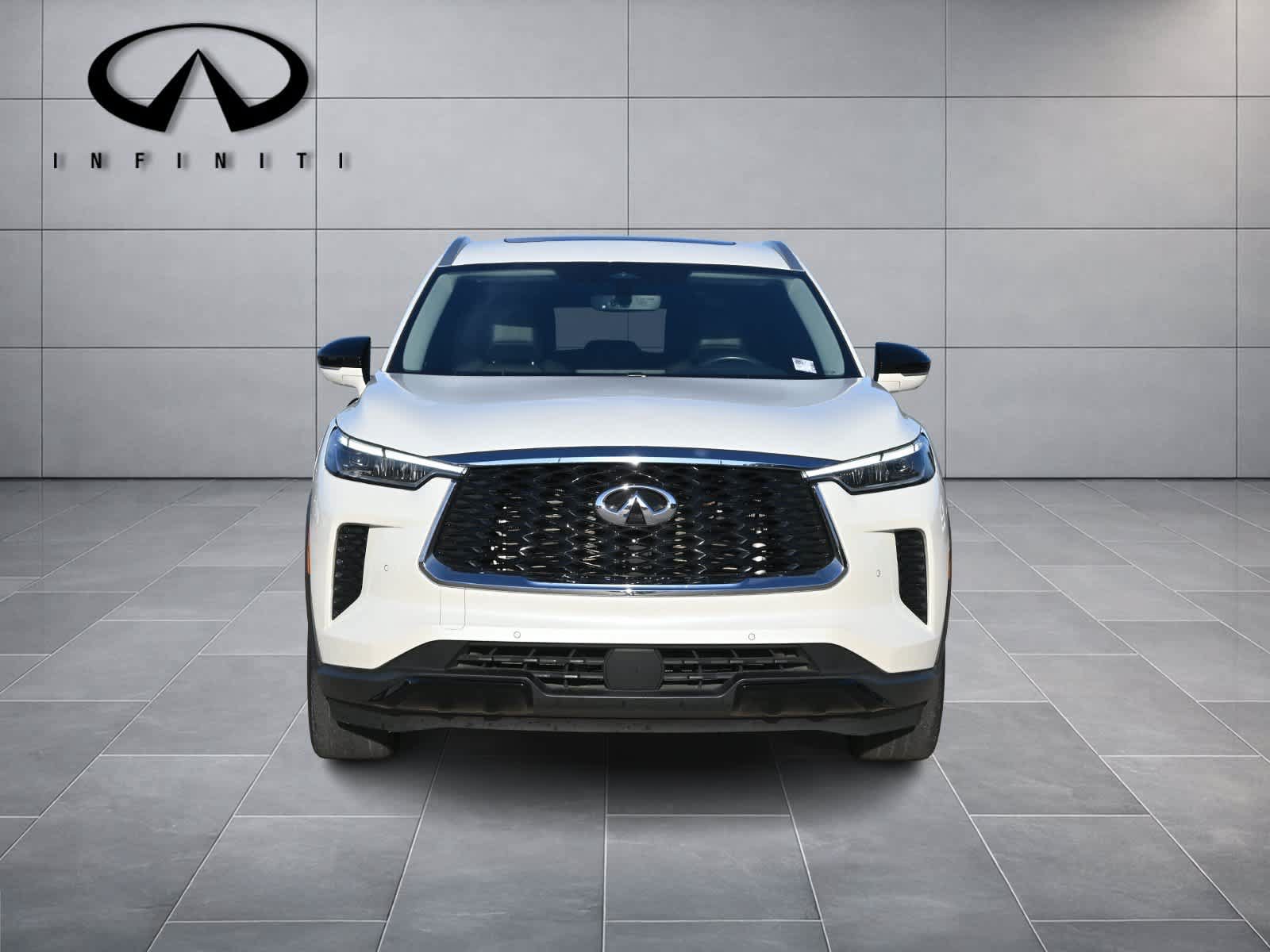 Certified 2024 INFINITI QX60 Luxe FWD image 2