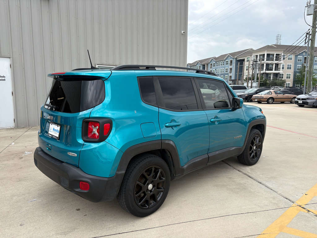 Used 2020 Jeep Renegade Latitude FWD image 8