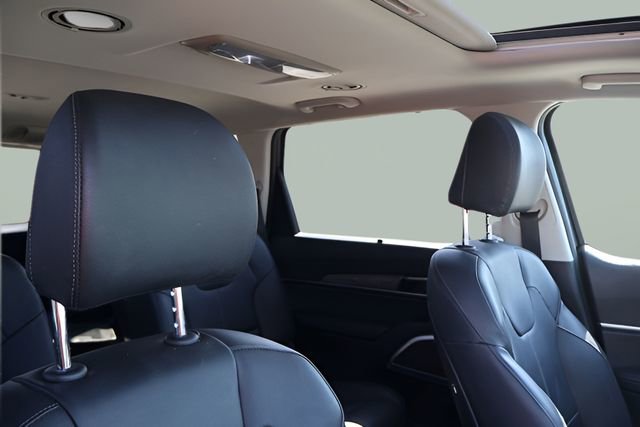 Used 2022 Kia Telluride EX w/ EX Premium Package AWD/4WD image 19