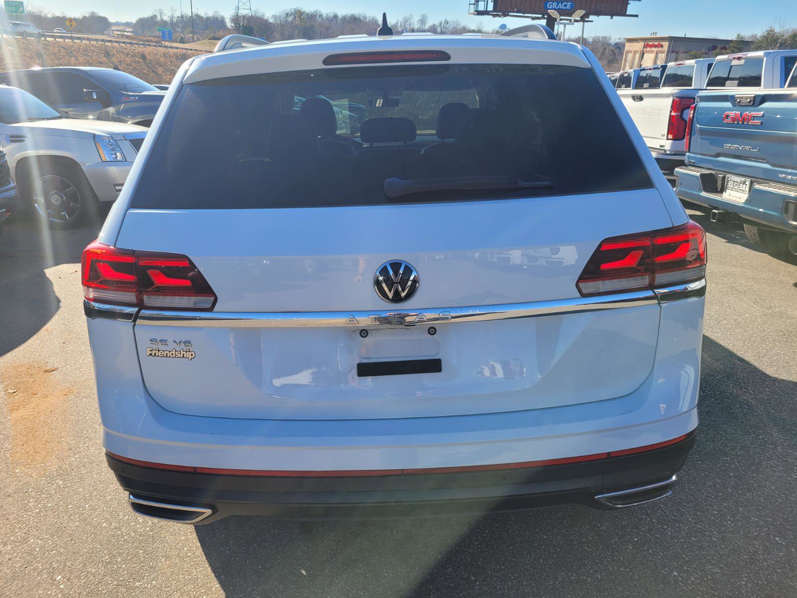 Used 2021 Volkswagen Atlas SE image 6