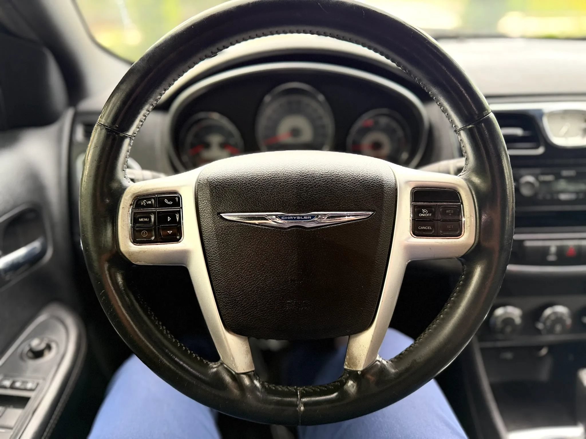 Used 2013 Chrysler 200 Touring FWD image 7
