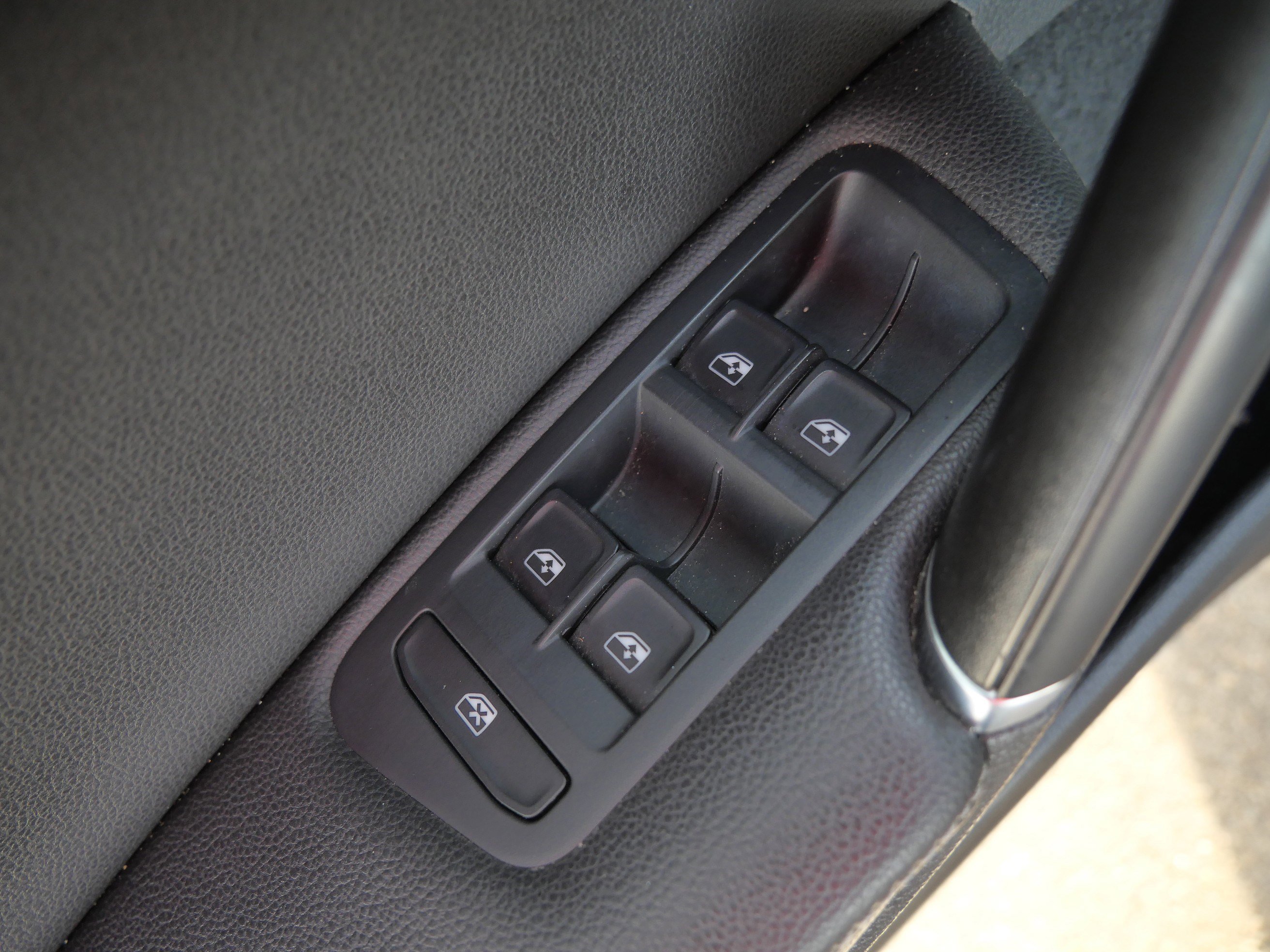 Used 2018 Volkswagen Golf Alltrack S image 19