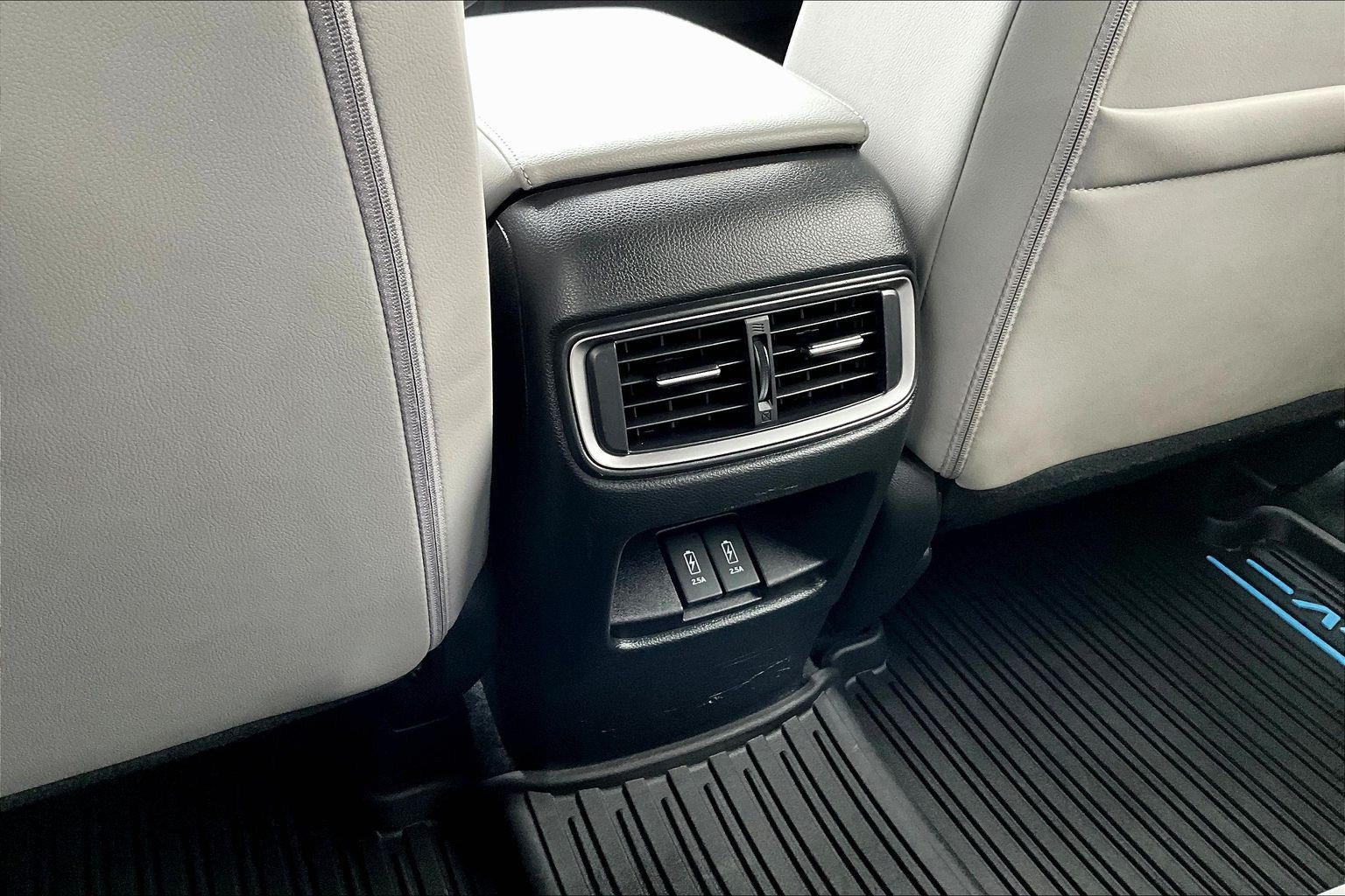 Used 2022 Honda CR-V Touring image 25