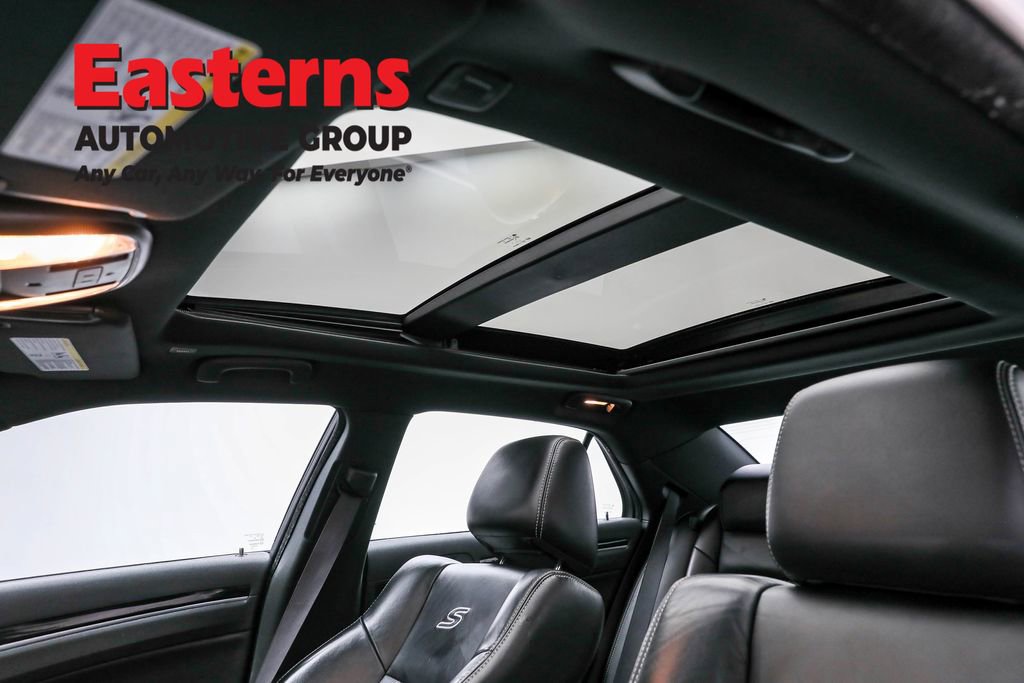 Used 2023 Chrysler 300 S image 35