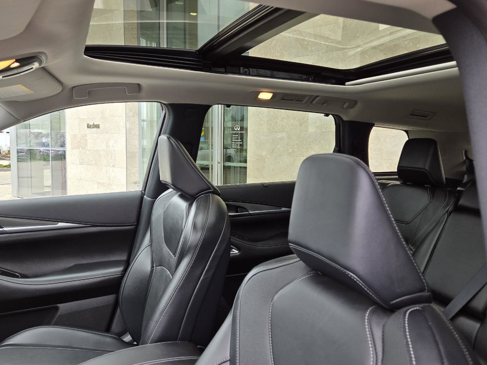 Certified 2023 INFINITI QX60 Luxe w/ Vision Package image 7