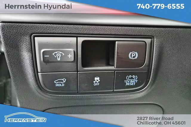 Certified 2025 Hyundai Tucson Limited image 18