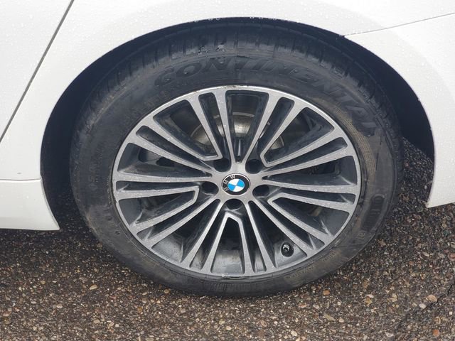 Used 2017 BMW 530i xDrive image 4