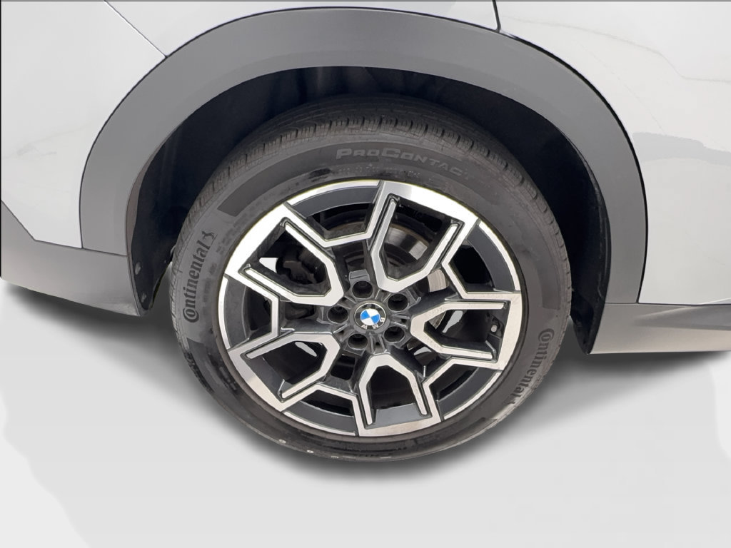 Used 2025 BMW X2 xDrive28i AWD/4WD image 18