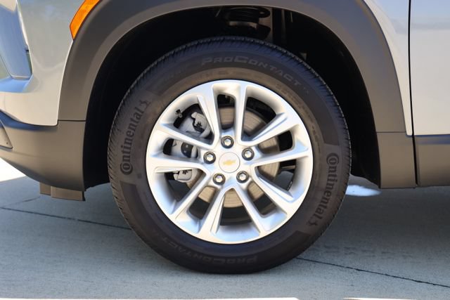 New 2026 Chevrolet TrailBlazer LS w/ LS Convenience Package FWD image 9