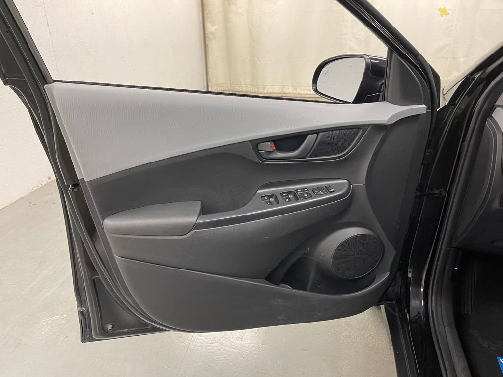 Used 2019 Hyundai Kona SEL image 15