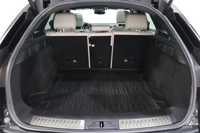 Used 2020 Land Rover Range Rover Velar R-Dynamic S AWD/4WD image 31