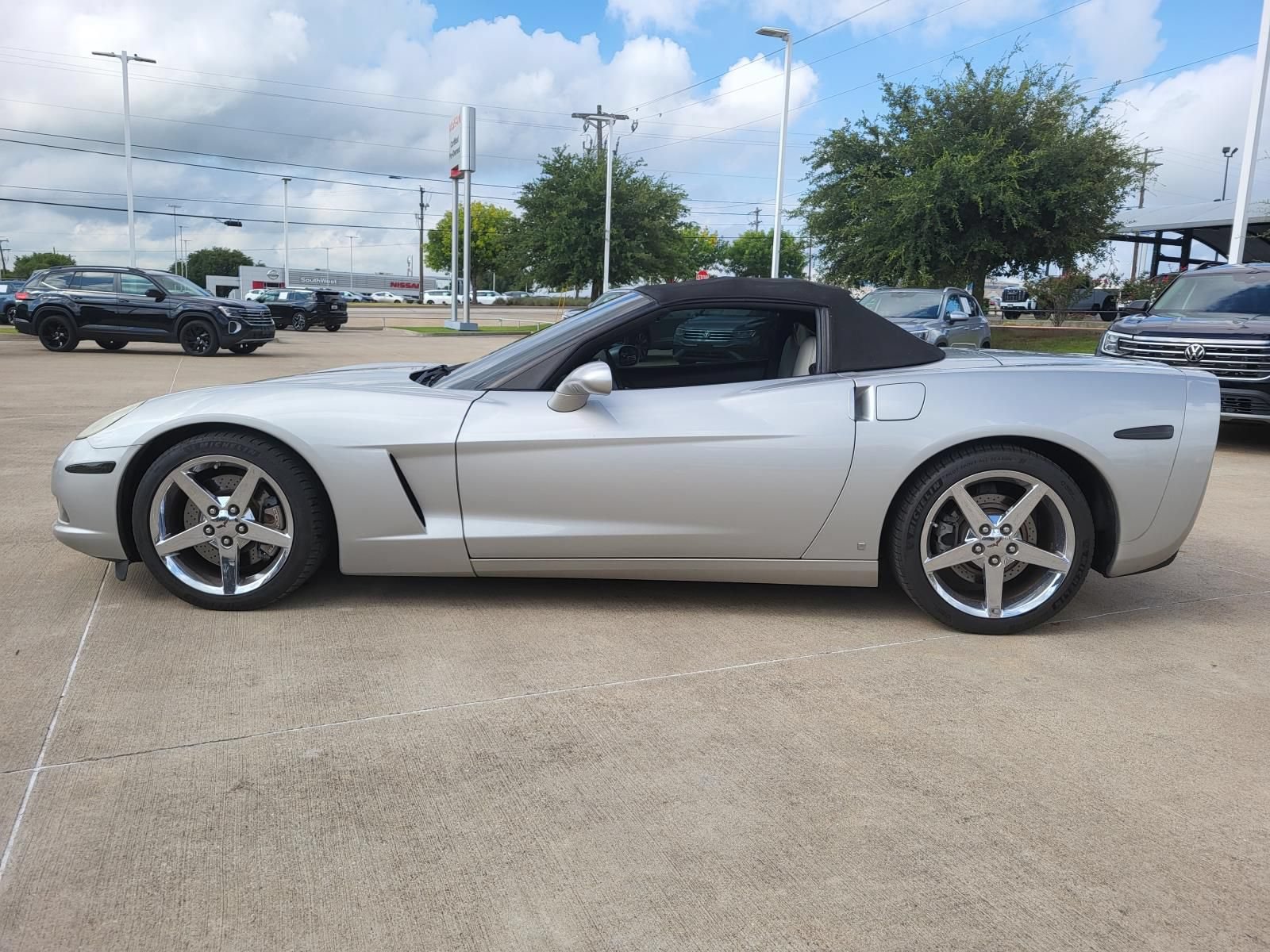 Used 2008 Chevrolet Corvette Convertible w/ Preferred Equipment Group RWD image 8