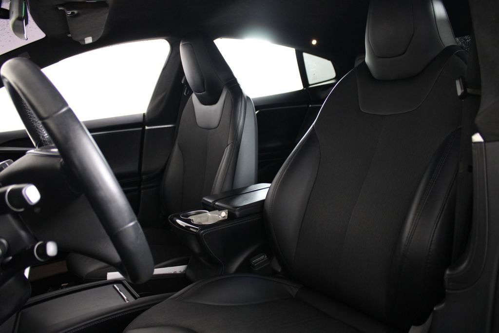 Used 2016 Tesla Model S 70 image 16