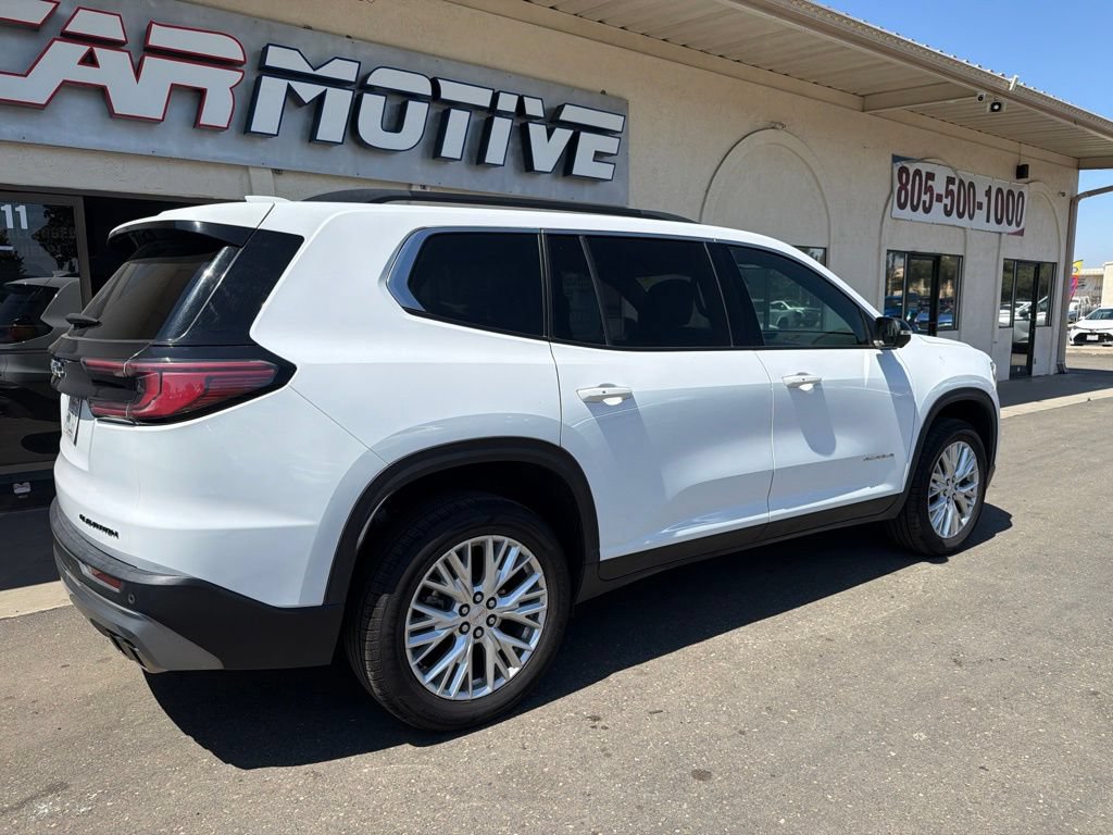 Used 2024 GMC Acadia Elevation FWD image 2