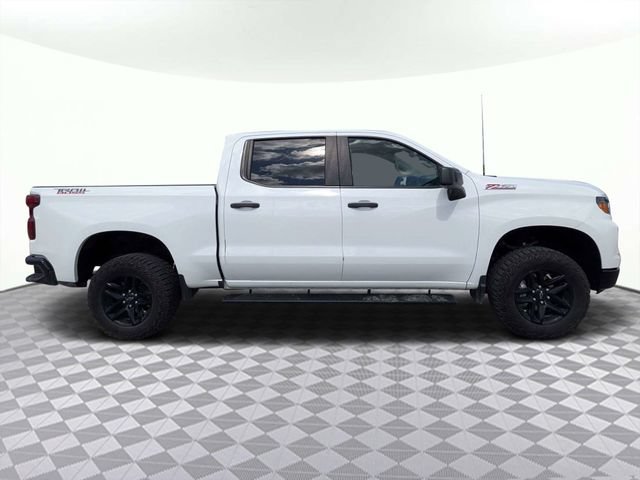 Used 2024 Chevrolet Silverado 1500 Custom Trail Boss AWD/4WD image 3