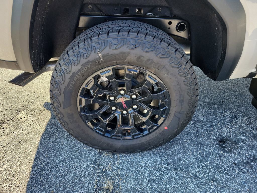 New 2026 GMC Canyon Elevation w/ Convenience Package RWD image 5