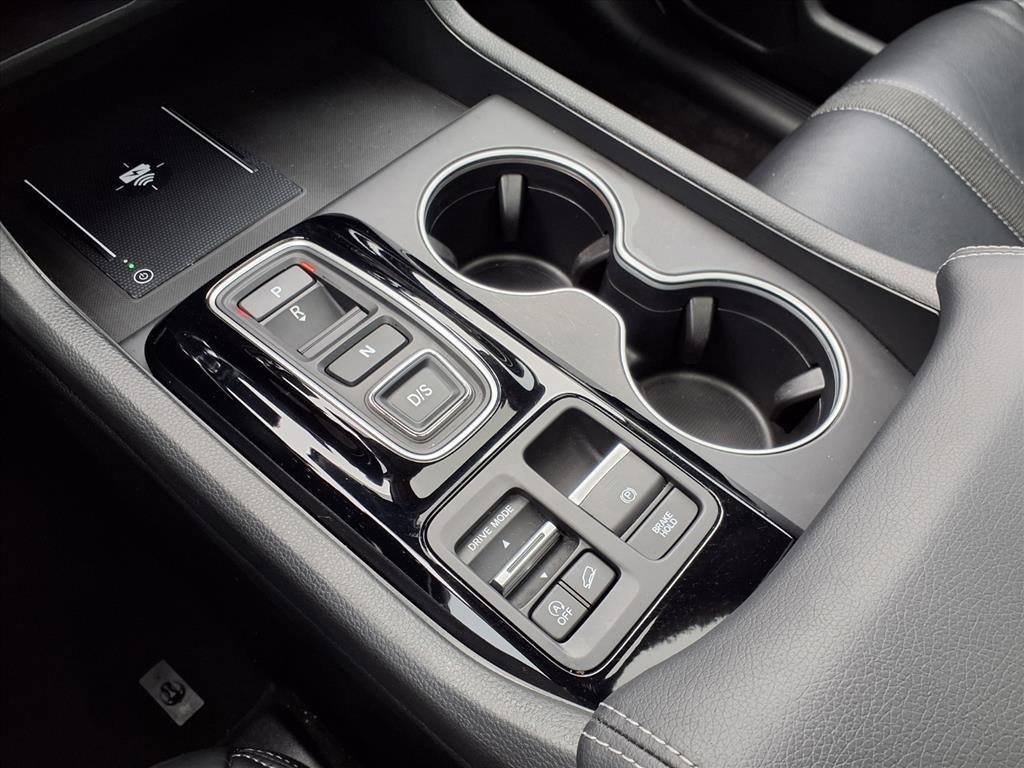 Used 2025 Honda Pilot Touring image 21