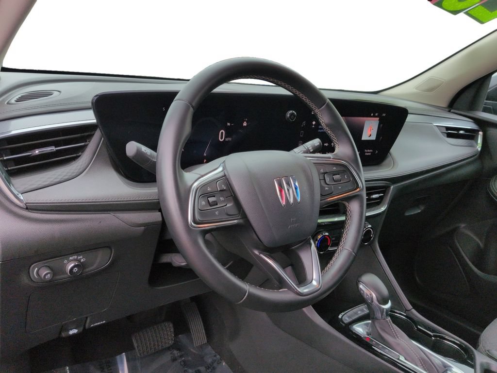 Used 2025 Buick Encore GX Preferred FWD image 15
