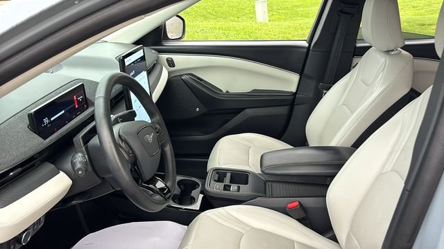 Used 2025 Ford Mustang Mach-E Premium RWD image 21