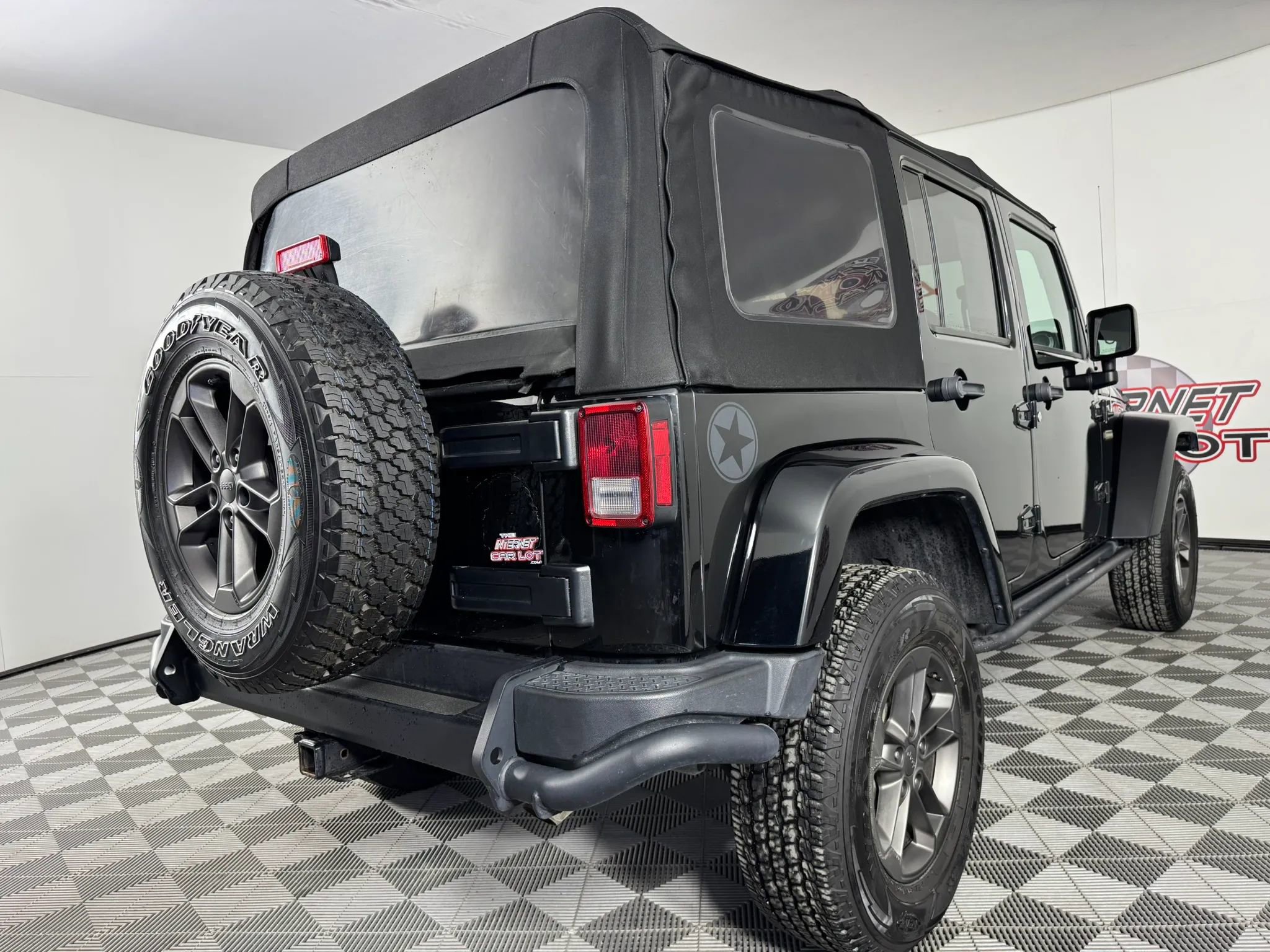 Used 2018 Jeep Wrangler Unlimited Sport AWD/4WD image 25