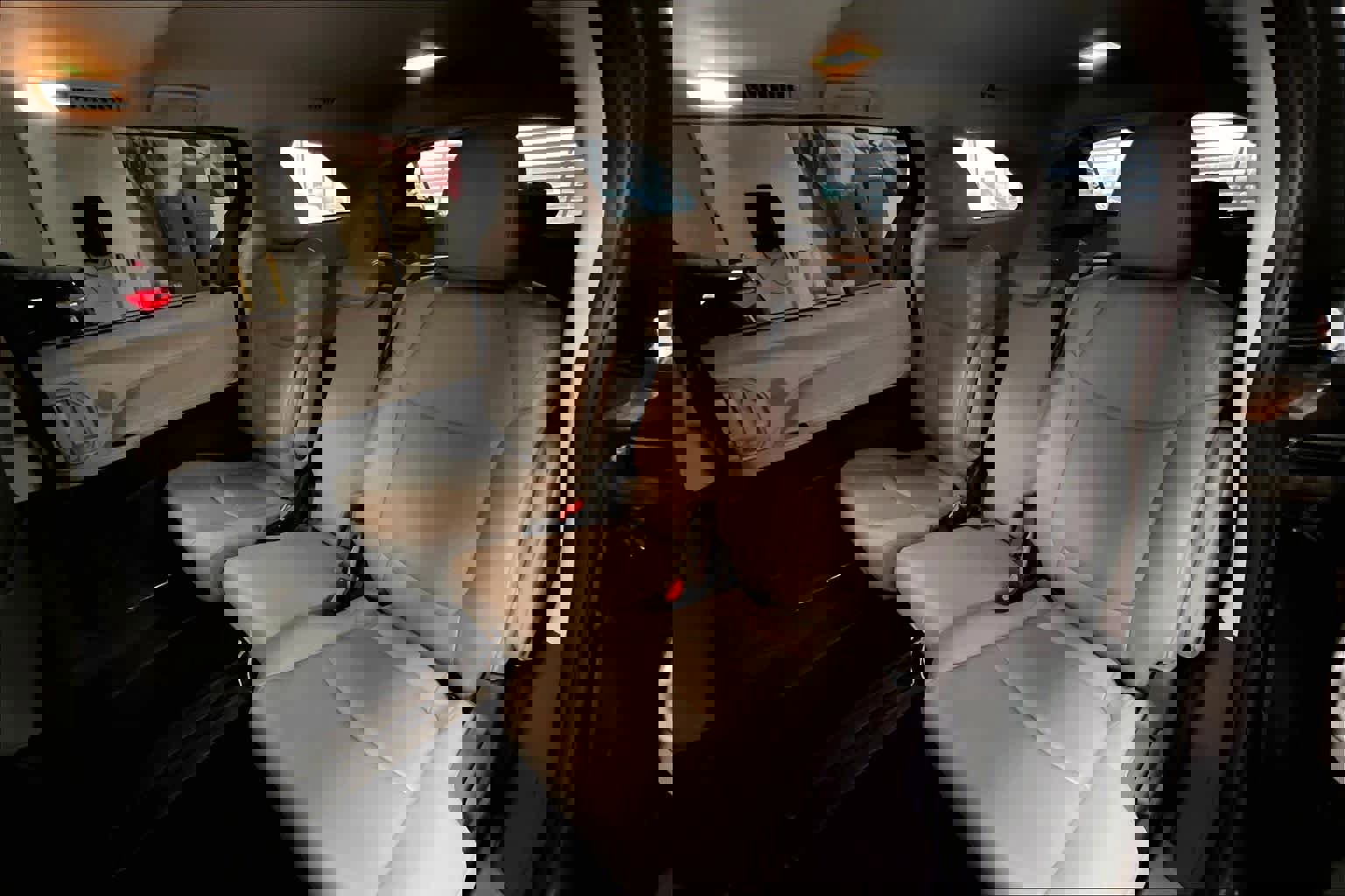 Used 2022 Toyota Sienna XLE image 27