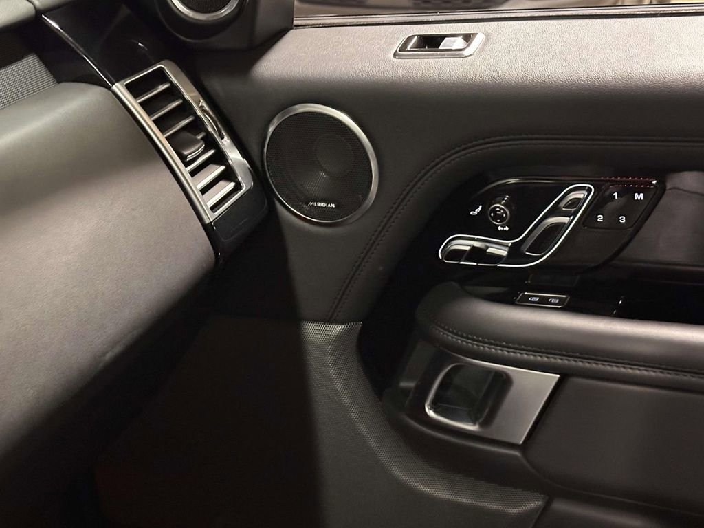 Used 2021 Land Rover Range Rover Westminster Edition image 25