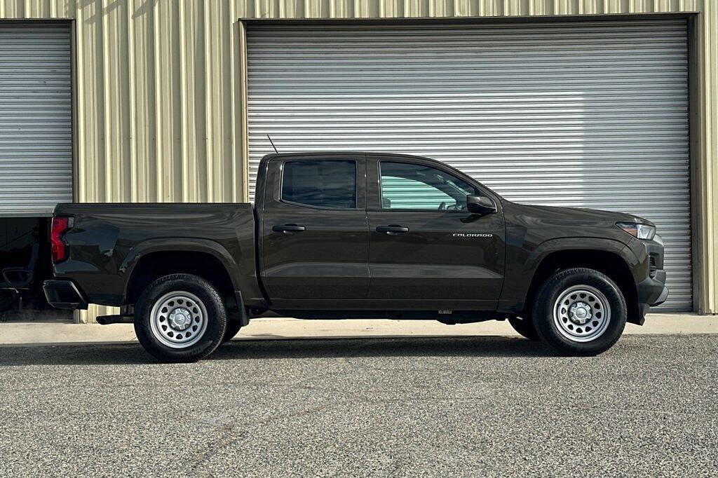 Used 2024 Chevrolet Colorado W/T image 7