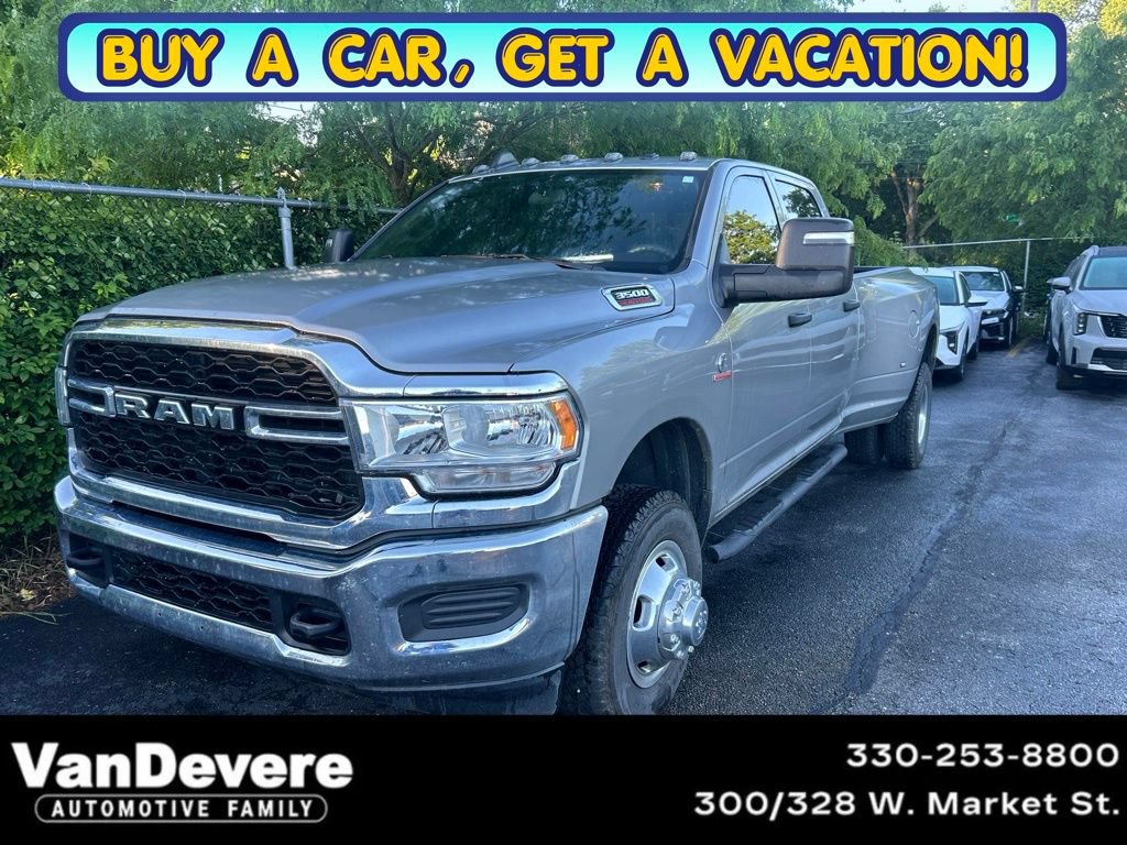 Used 2024 RAM 3500 Tradesman w/ Chrome Appearance Group AWD/4WD image 1