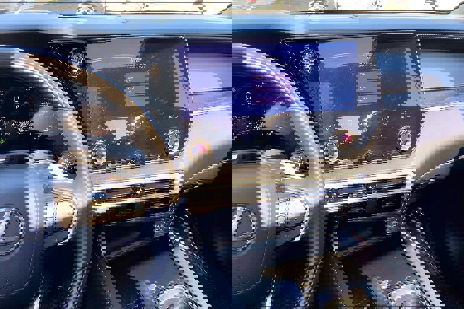 Used 2025 Lexus RX 350 Premium Plus w/ Convenience Package image 7