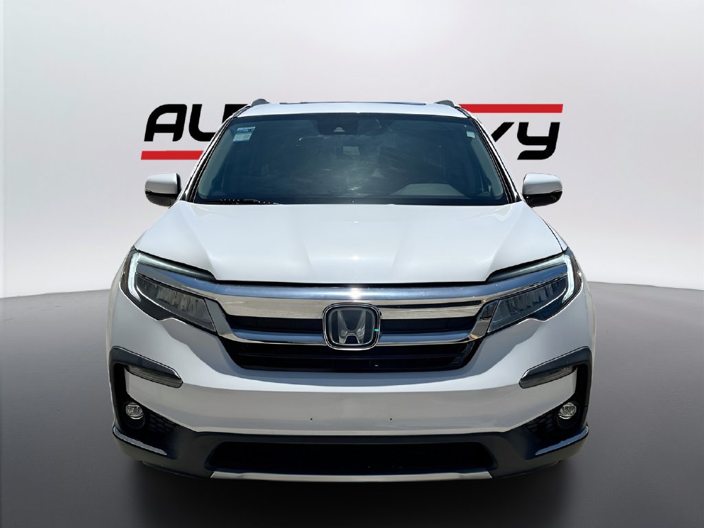 Used 2021 Honda Pilot Touring image 2