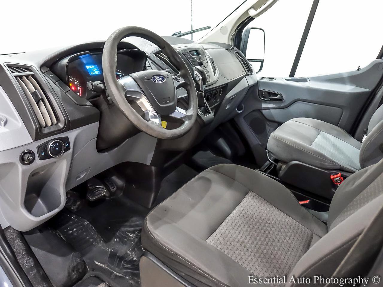 Used 2019 Ford Transit 250 148 High Roof Extended RWD image 8