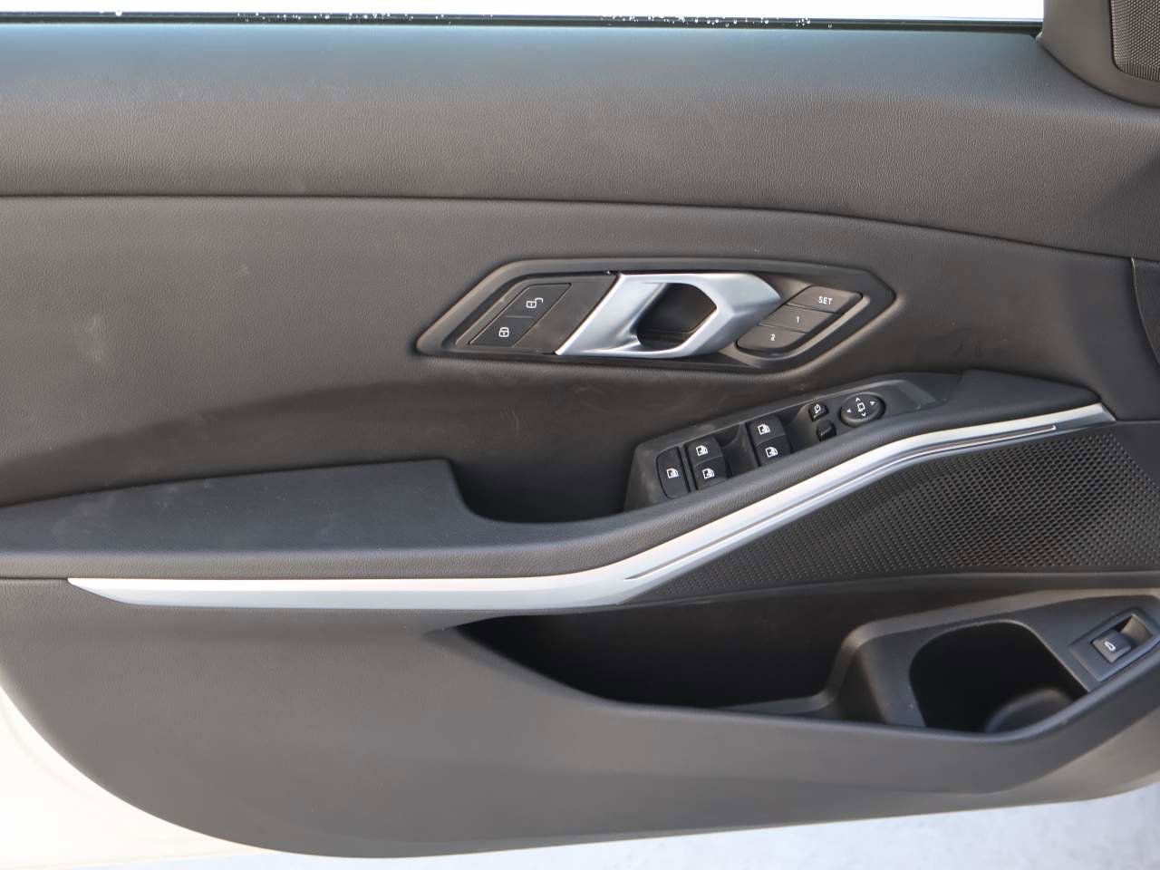 Used 2025 BMW 330i xDrive Sedan image 7