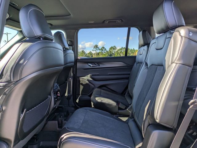 New 2025 Jeep Grand Cherokee L Altitude image 34