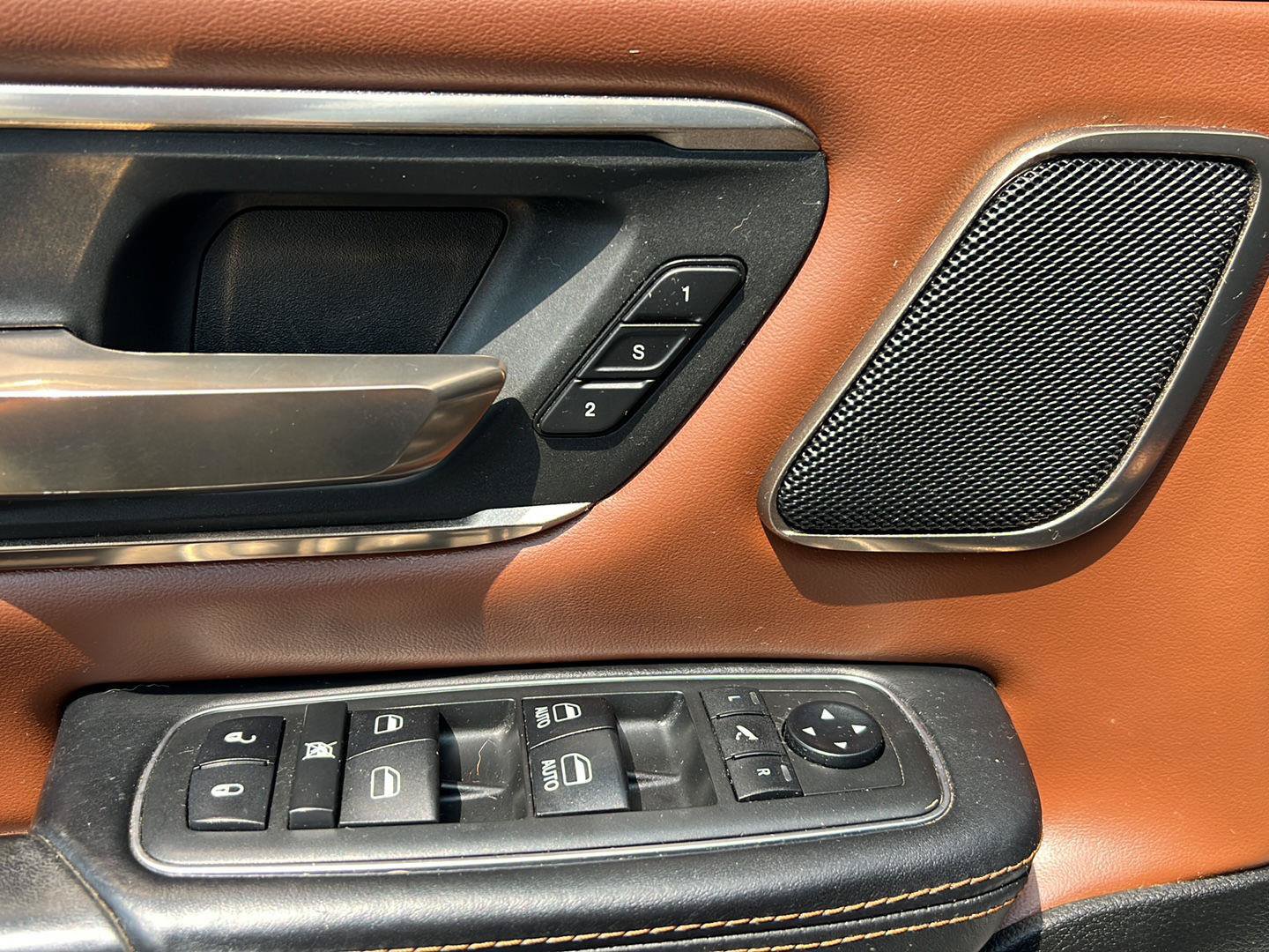 Used 2019 RAM 1500 Limited AWD/4WD image 14