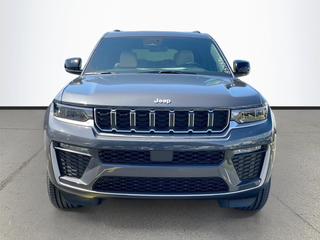 New 2026 Jeep Grand Cherokee L Limited w/ Trailer Tow Package AWD/4WD image 2