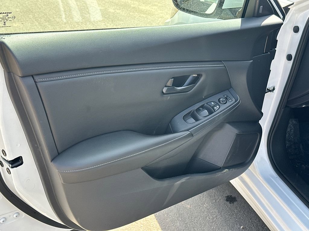 Used 2025 Nissan Sentra S FWD image 10