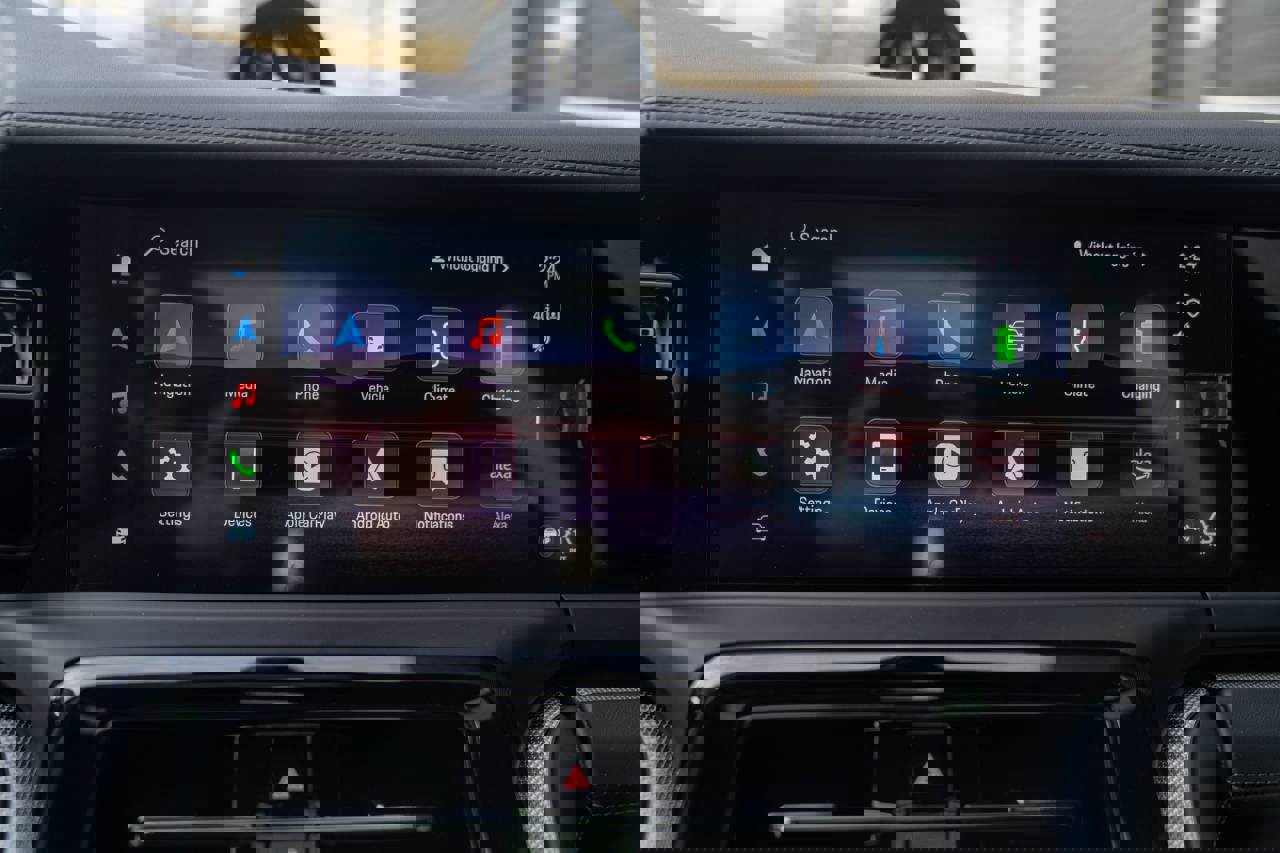 New 2026 Porsche Panamera 4S image 20