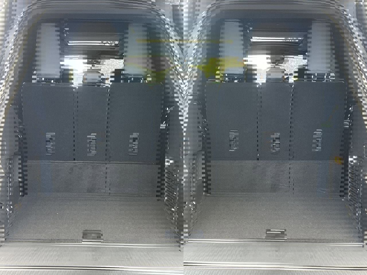 New 2025 Ford Expedition Platinum w/ Stealth Performance Package image 22