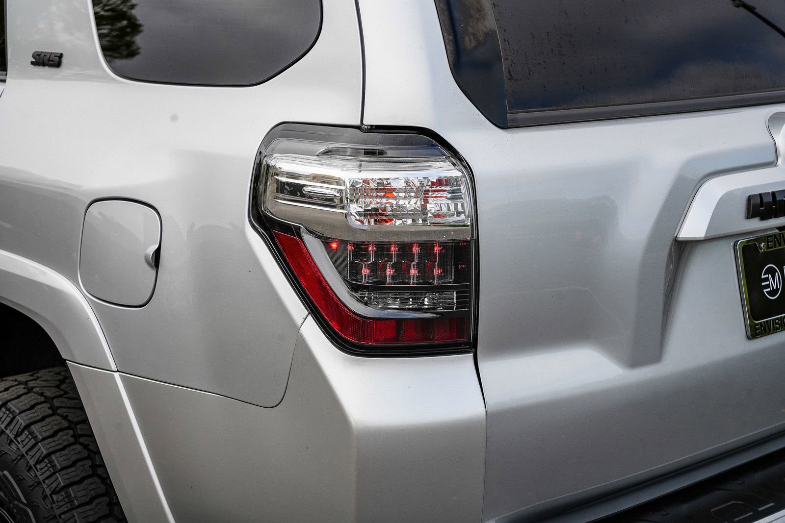 Used 2022 Toyota 4Runner SR5 AWD/4WD image 11