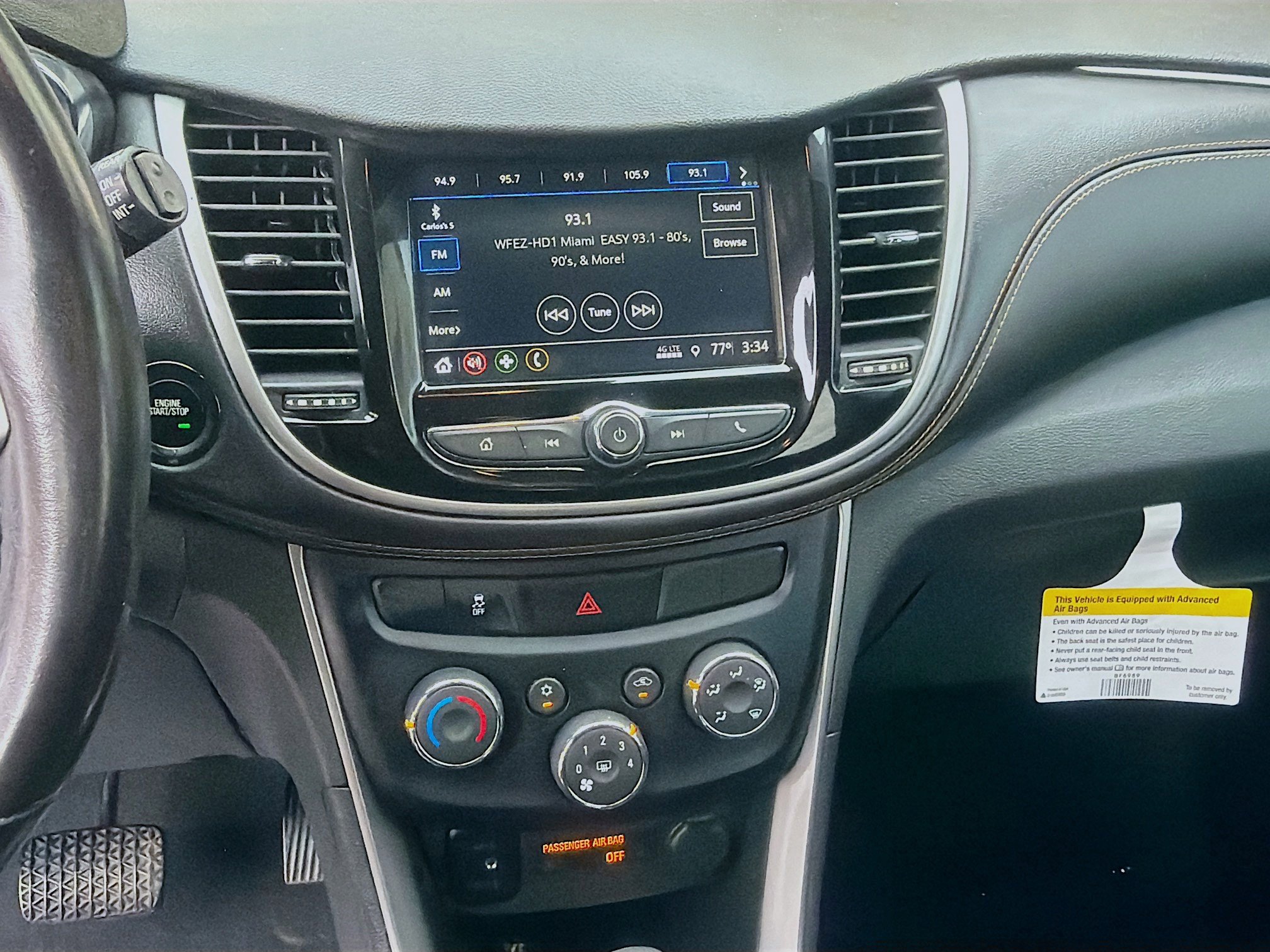 Used 2019 Chevrolet Trax LT w/ LT Convenience Package FWD image 12