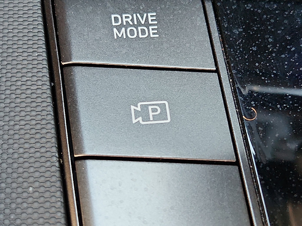 Used 2026 Hyundai Elantra Sport FWD image 24