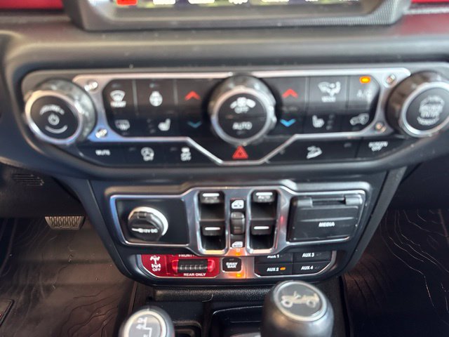 Used 2019 Jeep Wrangler Unlimited Rubicon w/ Dual Top Group AWD/4WD image 21