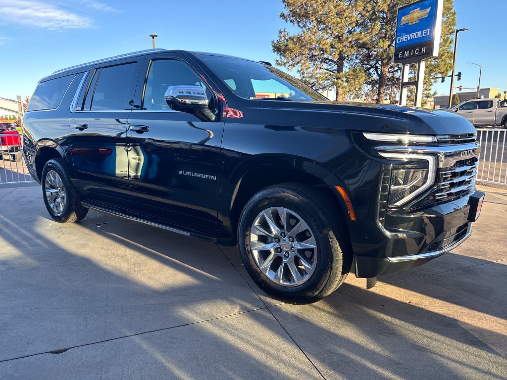 Used 2026 Chevrolet Suburban Premier AWD/4WD image 7