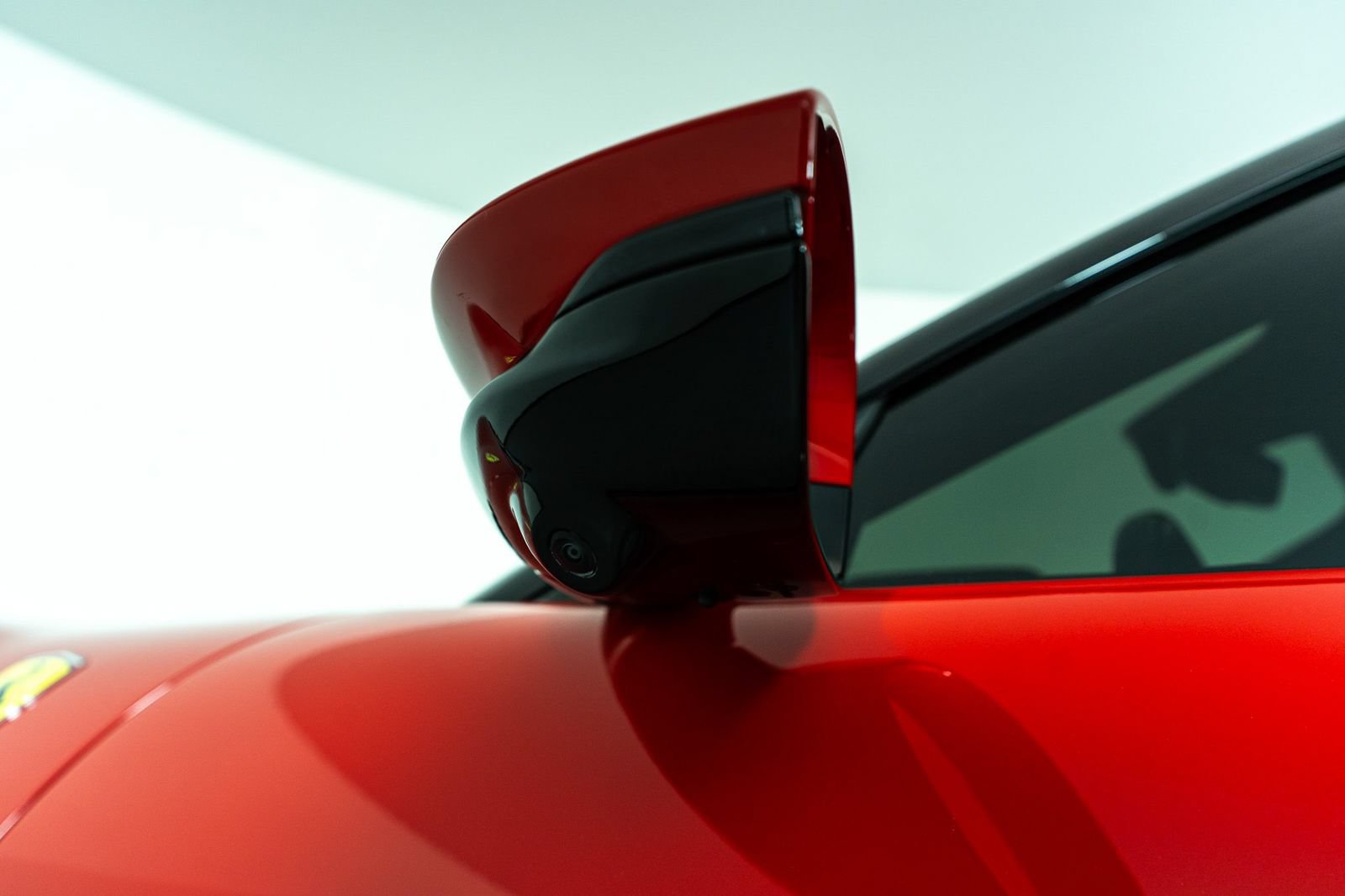 Certified 2025 Ferrari 12Cilindri RWD image 22