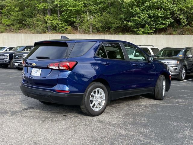 Used 2023 Chevrolet Equinox LS w/ LS Convenience Package image 3