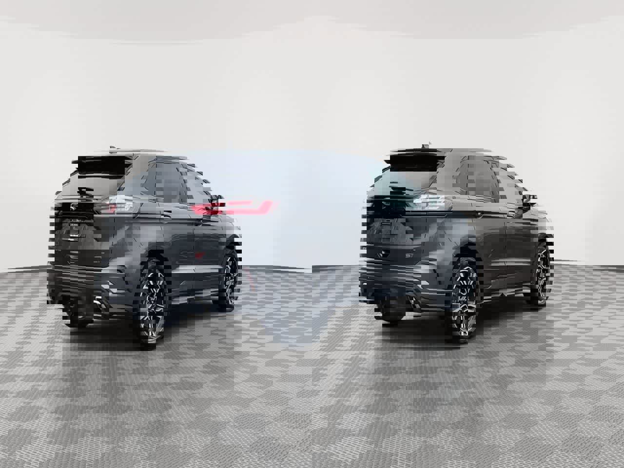 Used 2019 Ford Edge ST w/ Cold Weather Package image 8