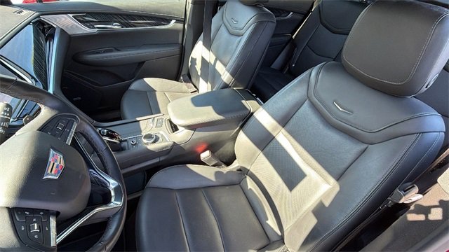 Certified 2025 Cadillac XT6 Premium Luxury image 20