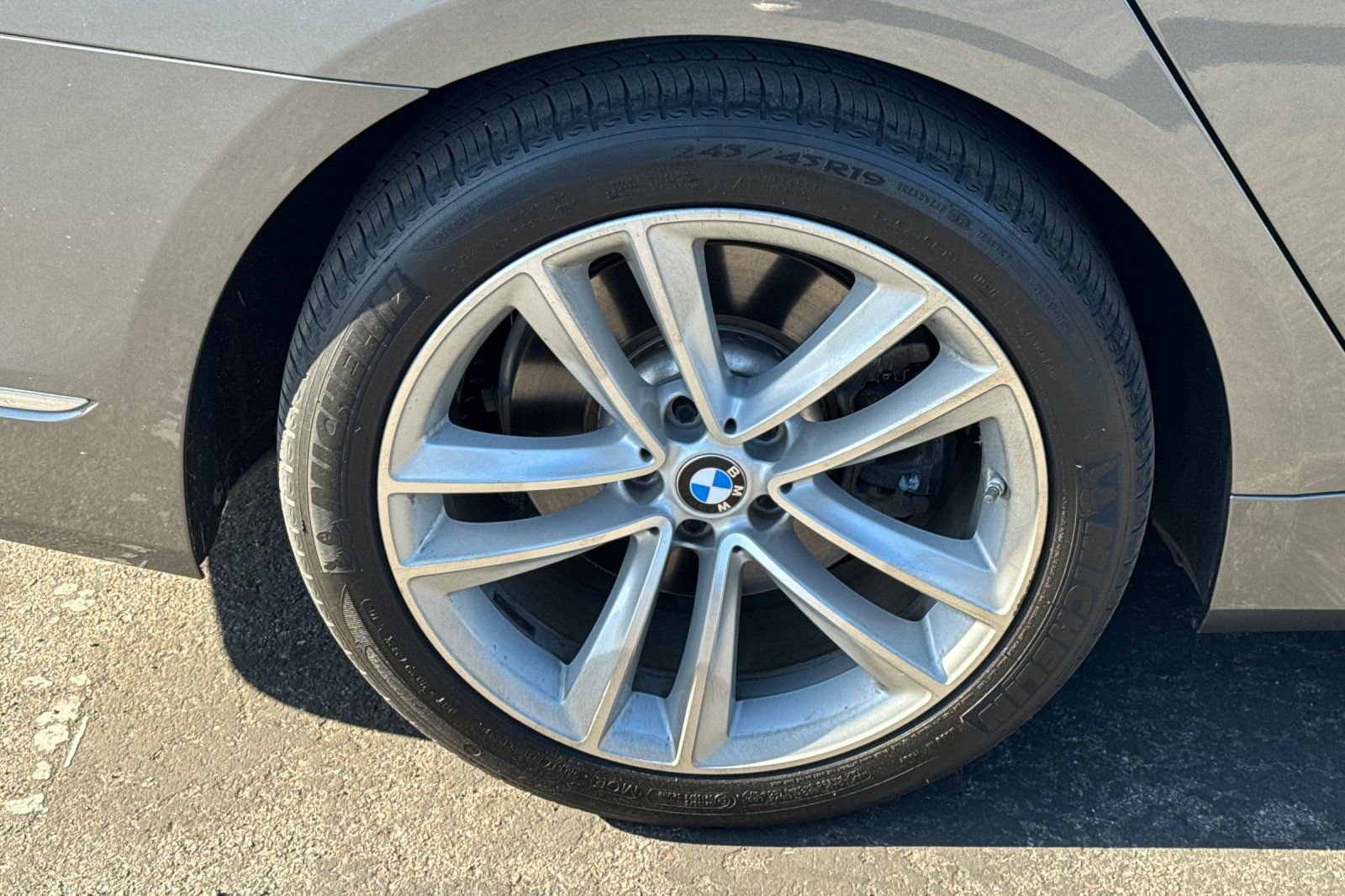 Used 2016 BMW 750i xDrive AWD/4WD image 4