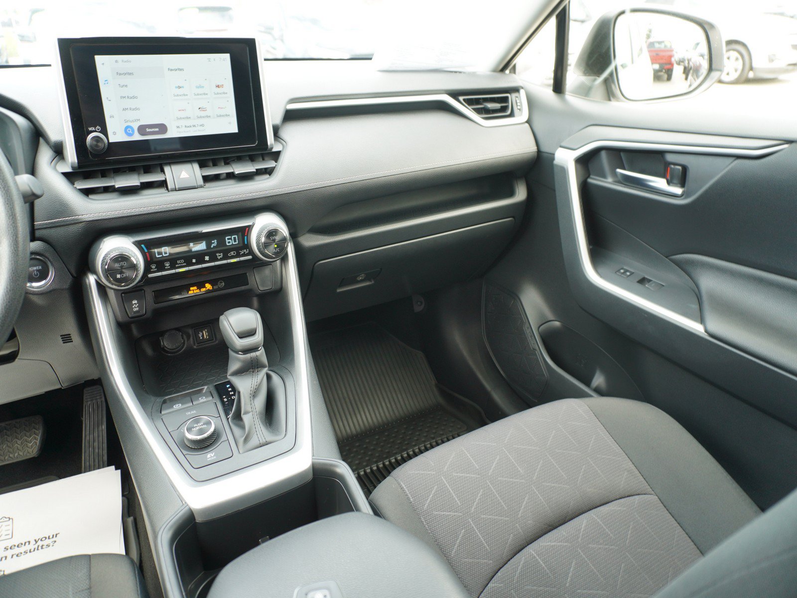 Used 2025 Toyota RAV4 XLE w/ Convenience Package AWD/4WD image 18
