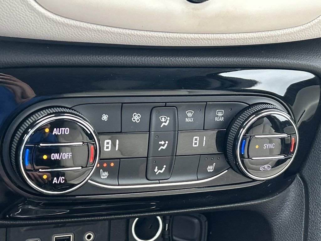 Used 2022 Buick Encore GX Essence w/ Advanced Technology Package FWD image 37